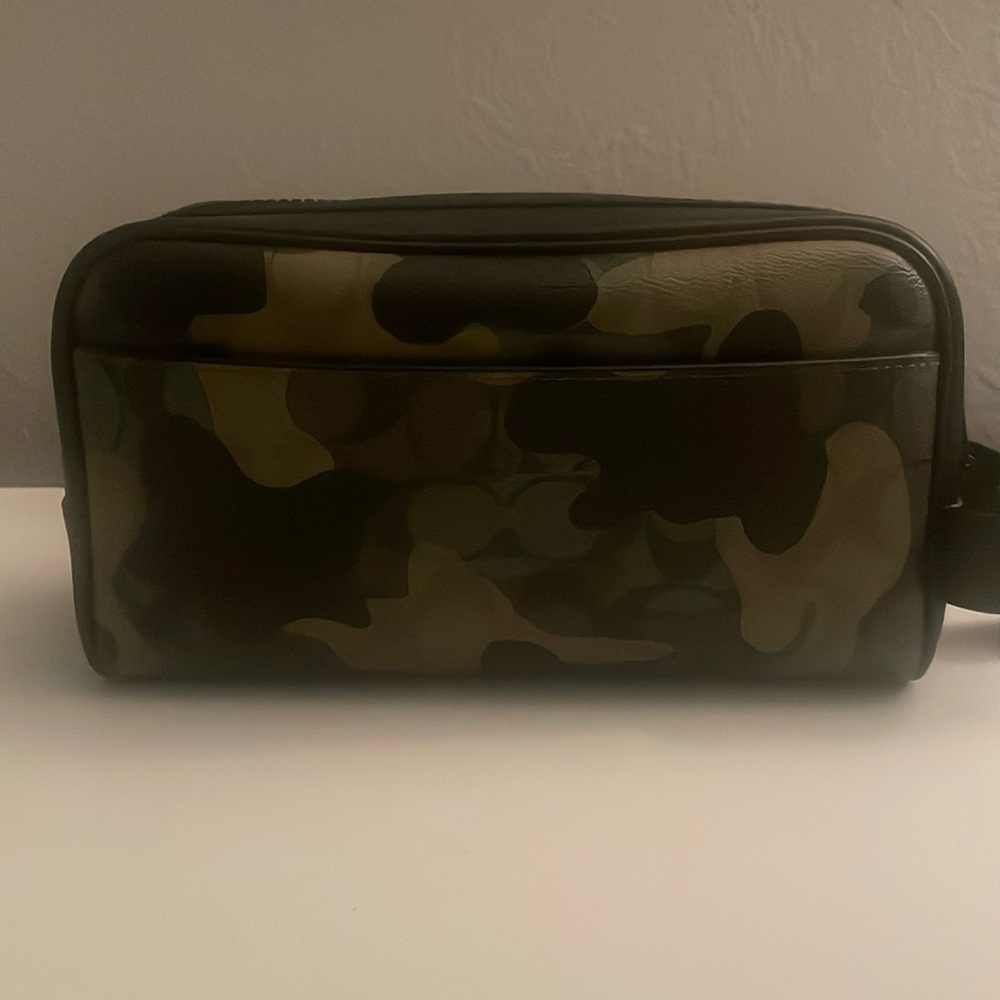 Coach Travel Kit in Signature Camo Print